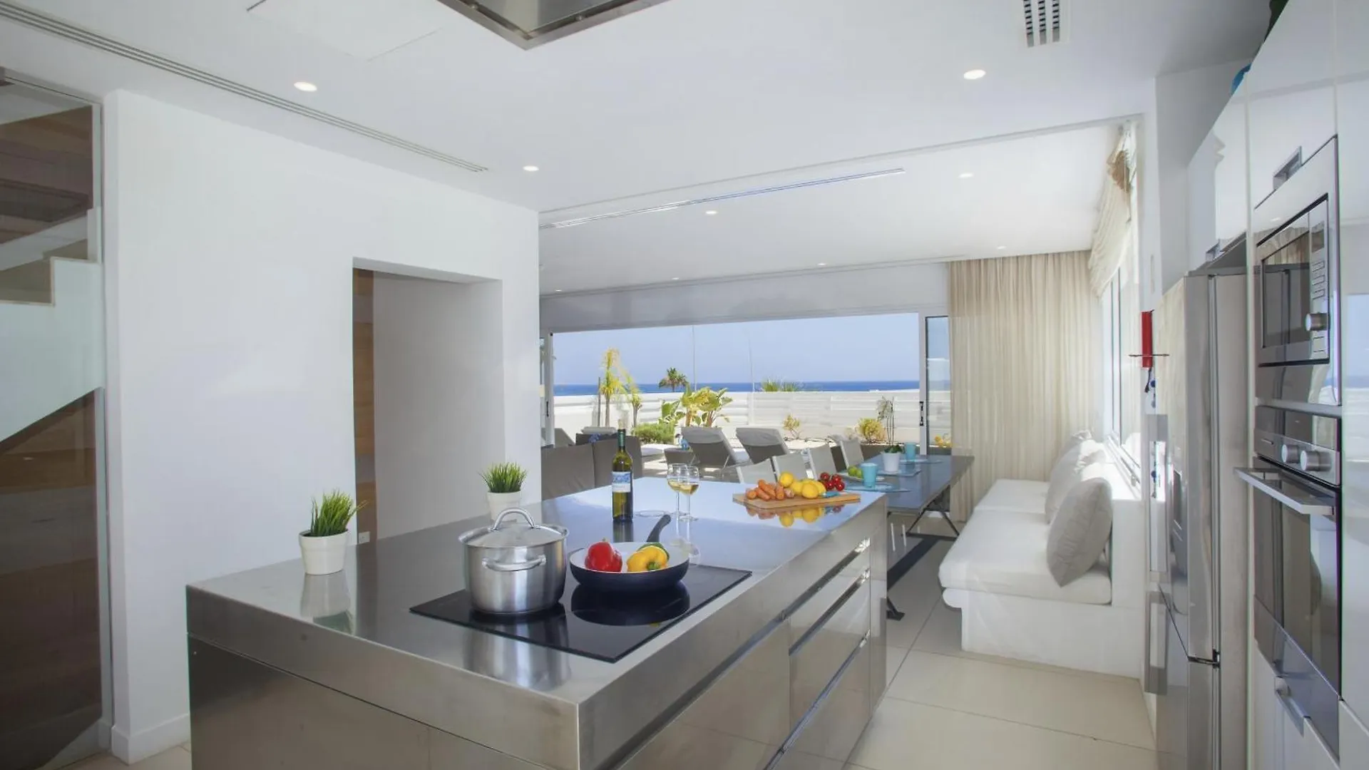 Goodness Villa Offers Magnificent Coastal Views Protaras 0*,  Cipro