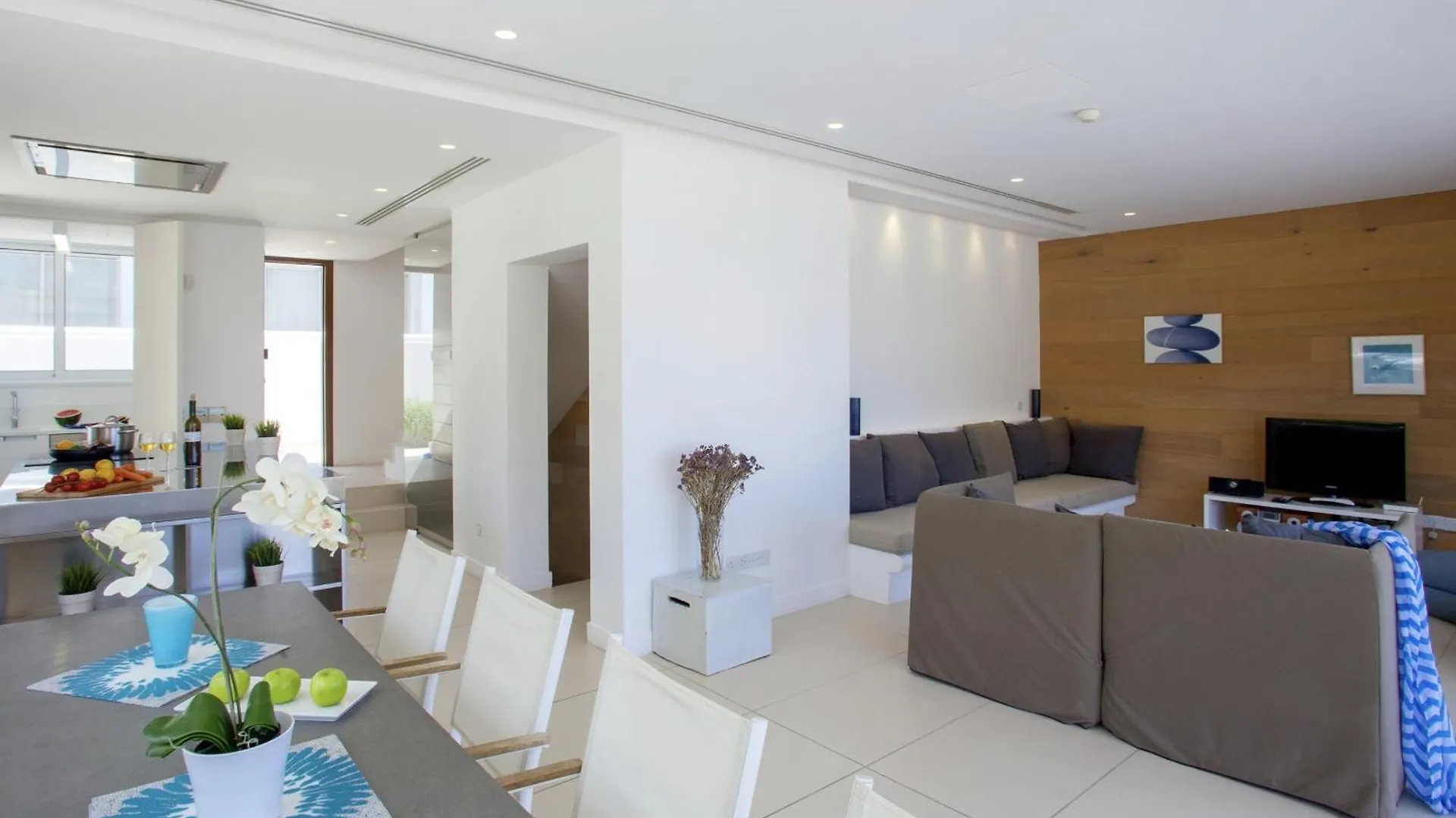Goodness Villa Offers Magnificent Coastal Views Protaras 0*,